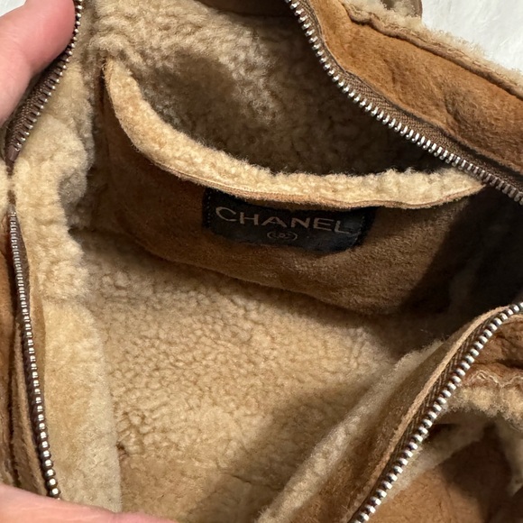 CHANEL - Picture 8 of 13